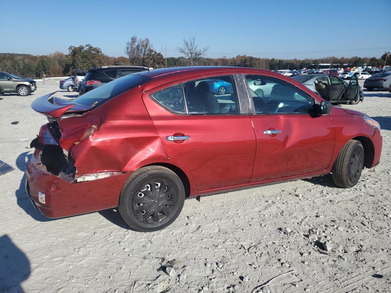 2018 NISSAN VERSA