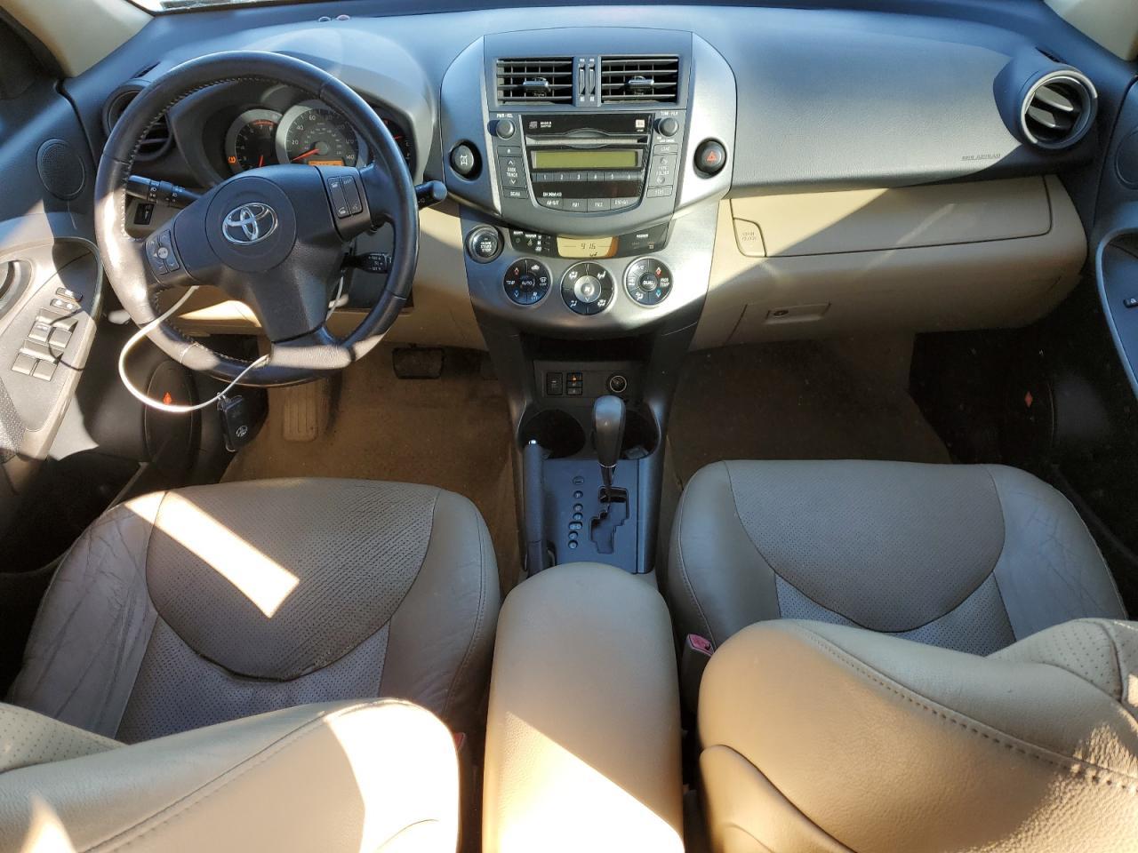 2011 TOYOTA RAV4