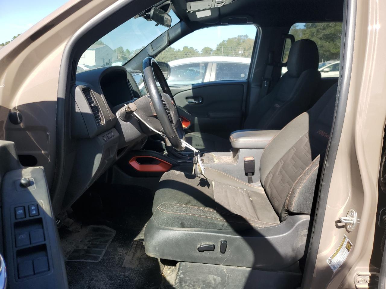 2023 NISSAN Frontier