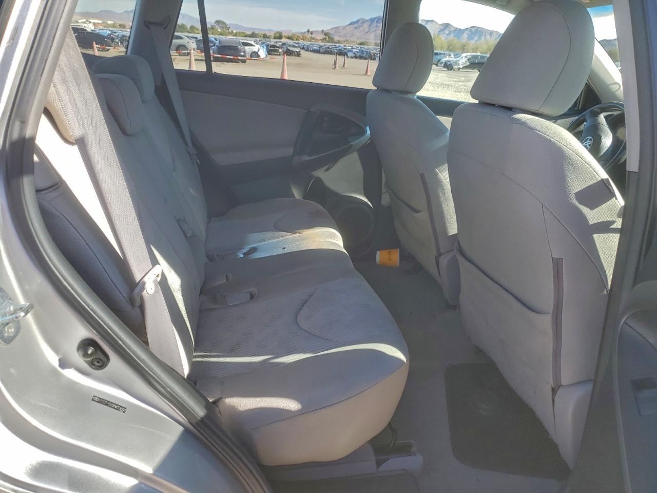 2011 TOYOTA RAV4
