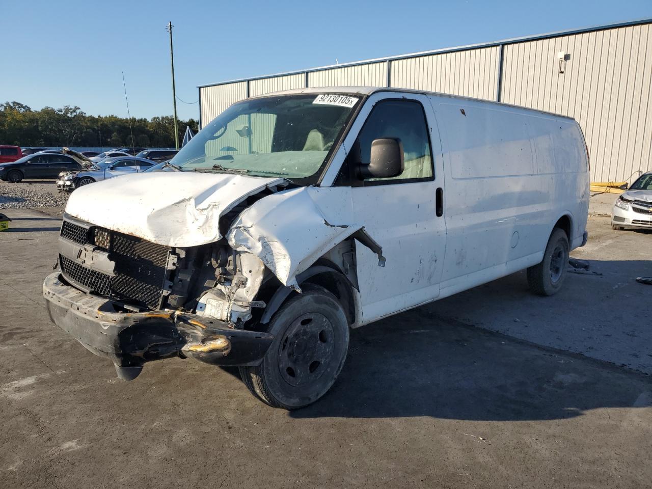 2009 CHEVROLET Express 3500