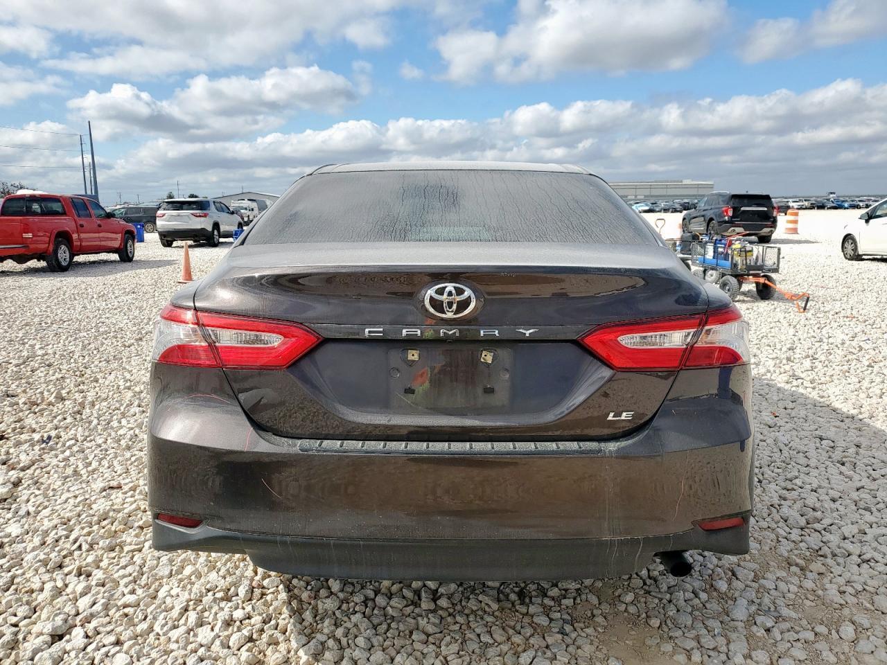 2018 TOYOTA CAMRY