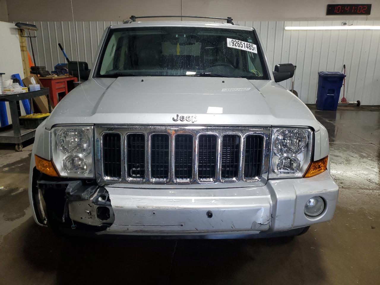 2010 JEEP Commander