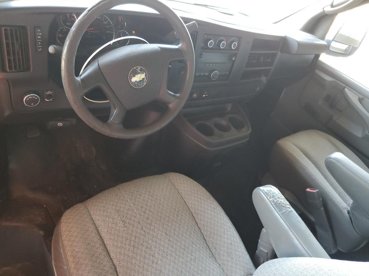 2010 CHEVROLET EXPRESS 2500