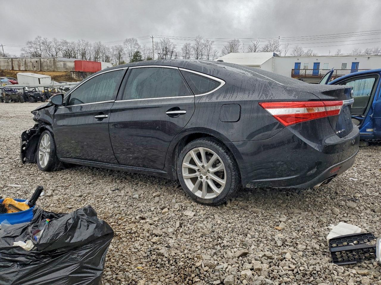2013 TOYOTA Avalon