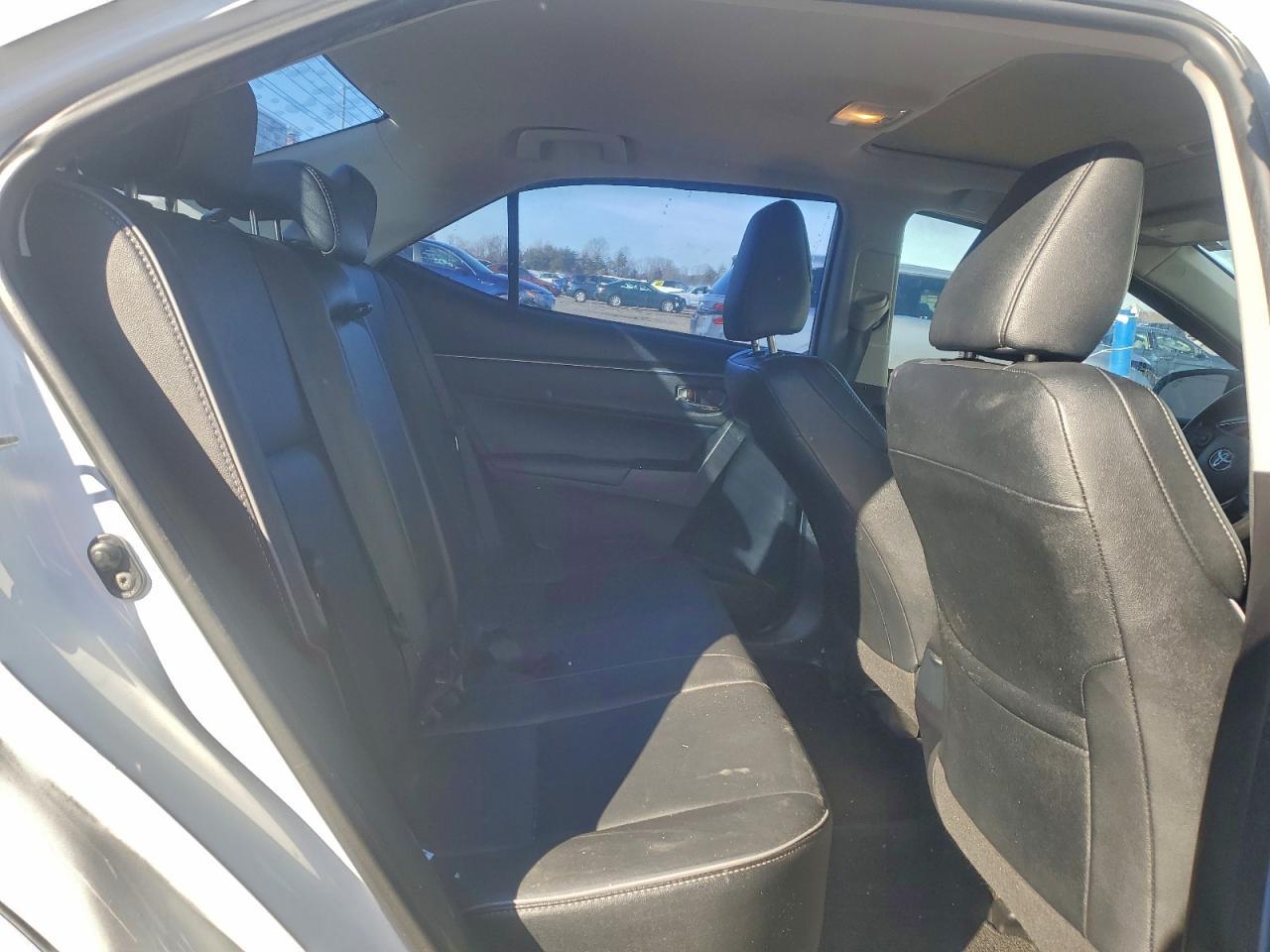 2015 TOYOTA COROLLA