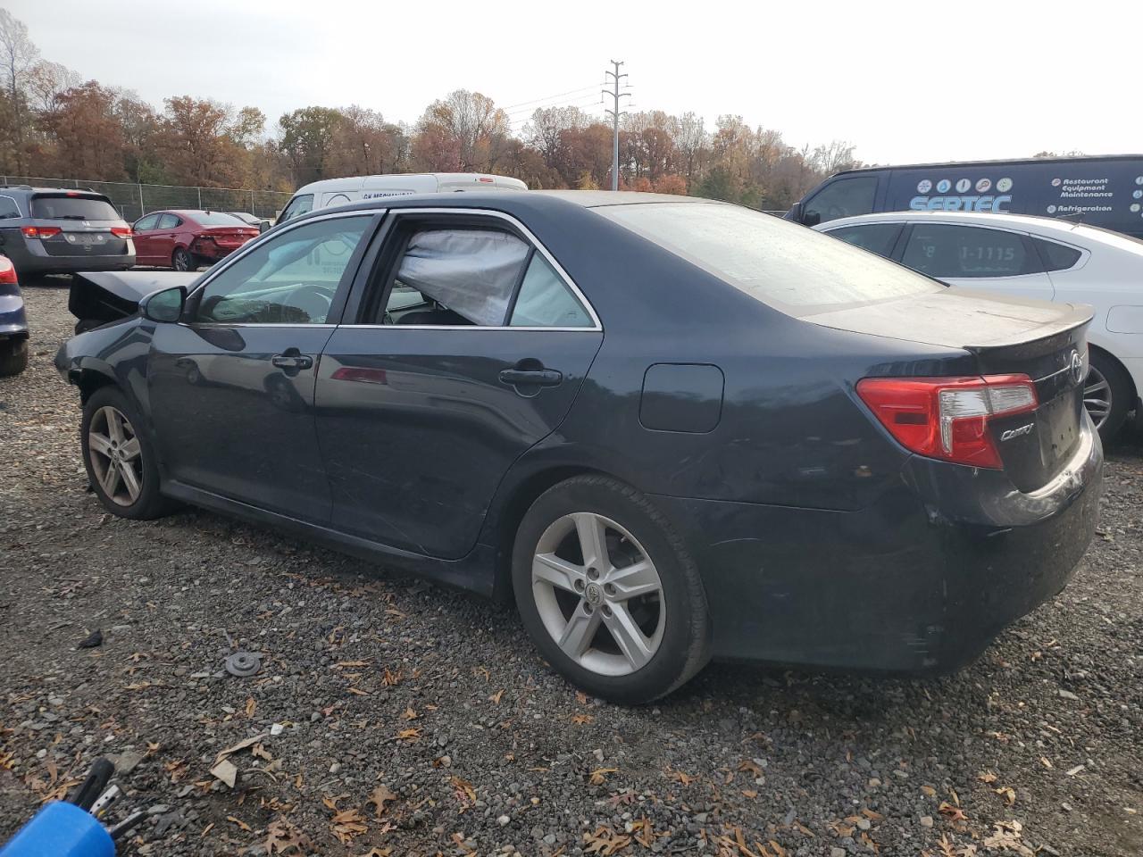 2013 TOYOTA CAMRY