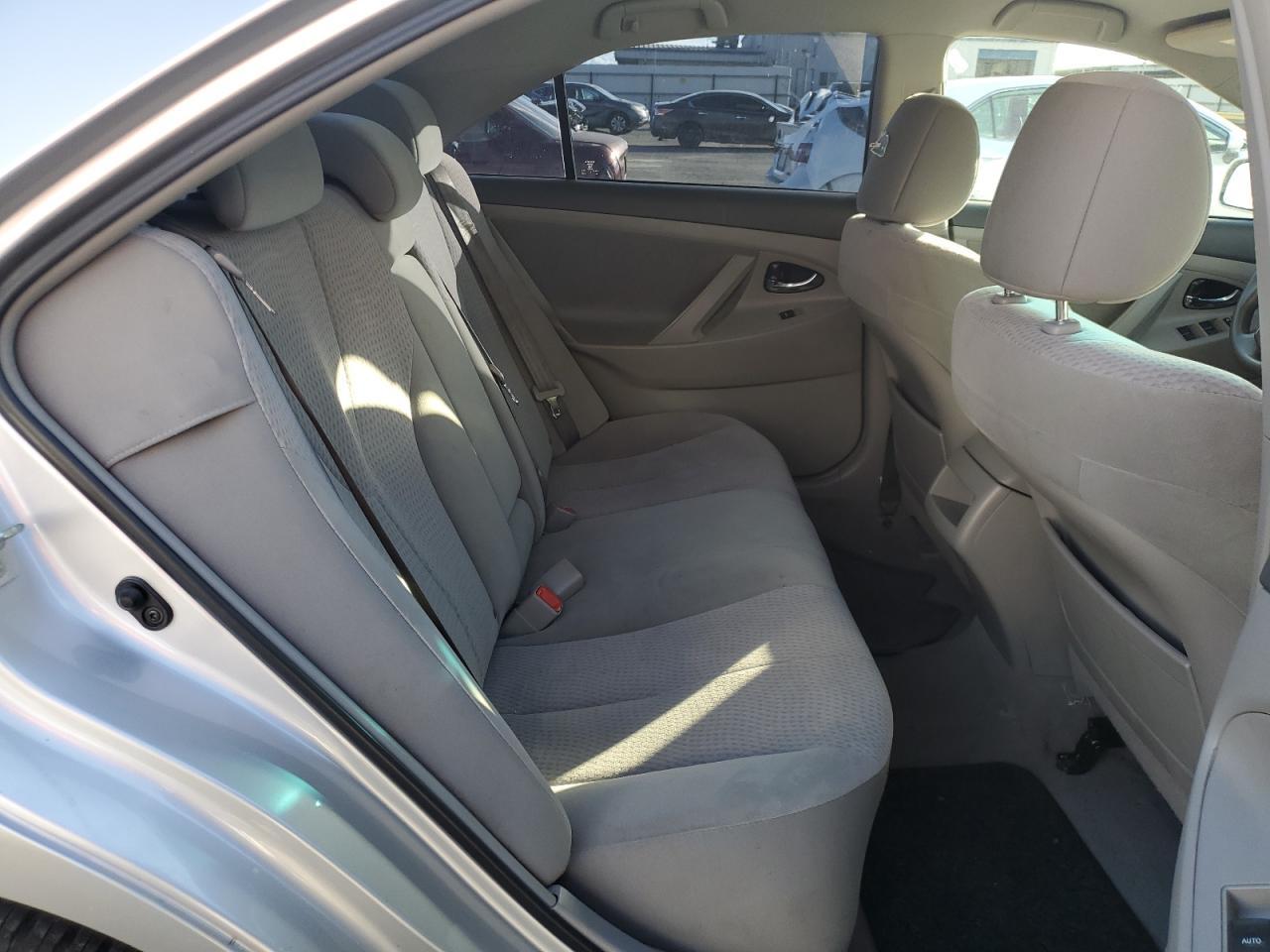 2011 TOYOTA CAMRY