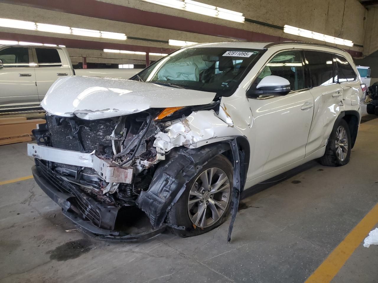2015 TOYOTA HIGHLANDER