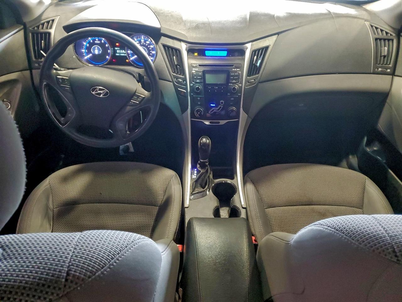 2011 HYUNDAI SONATA