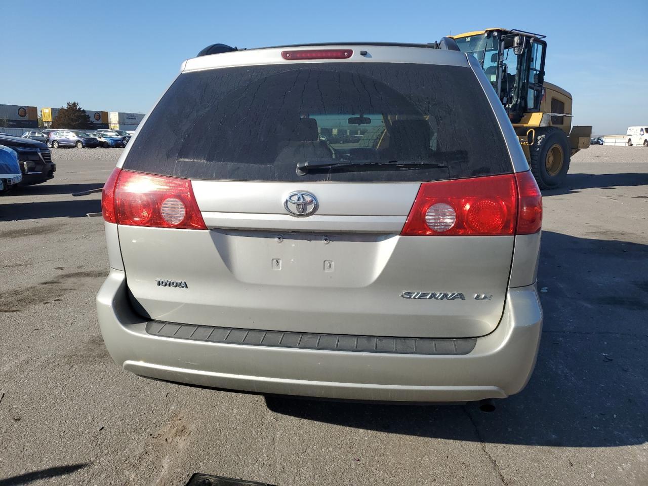 2008 TOYOTA SIENNA