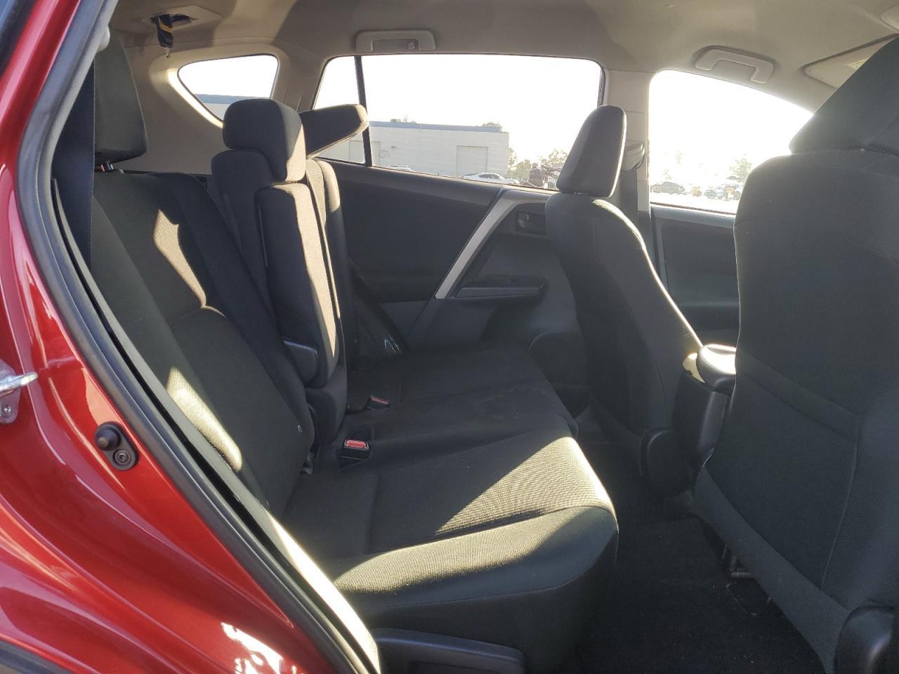 2016 TOYOTA RAV4