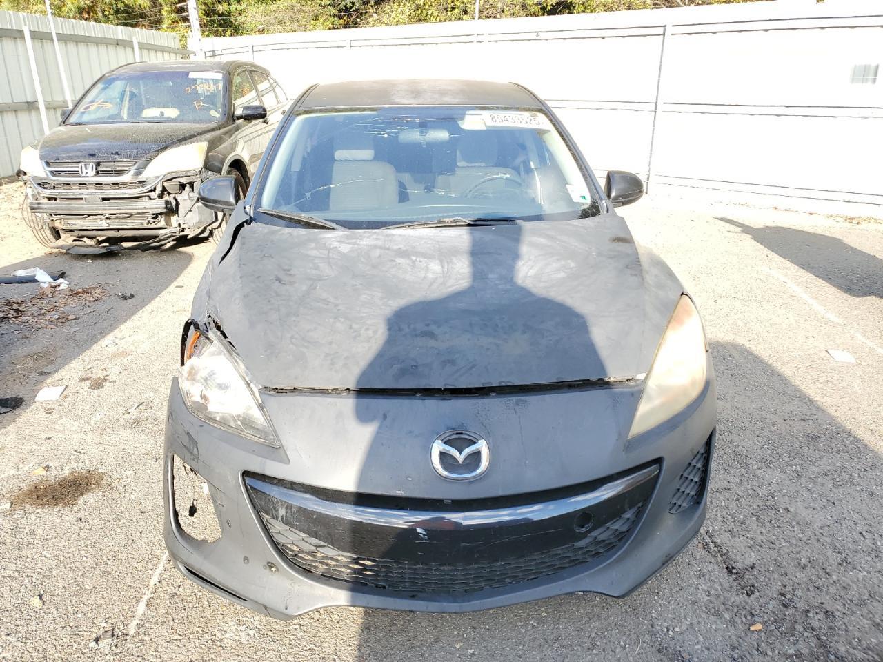 2013 MAZDA 3