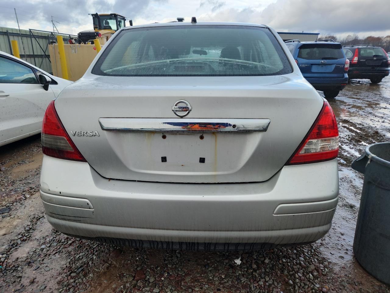 2010 NISSAN VERSA