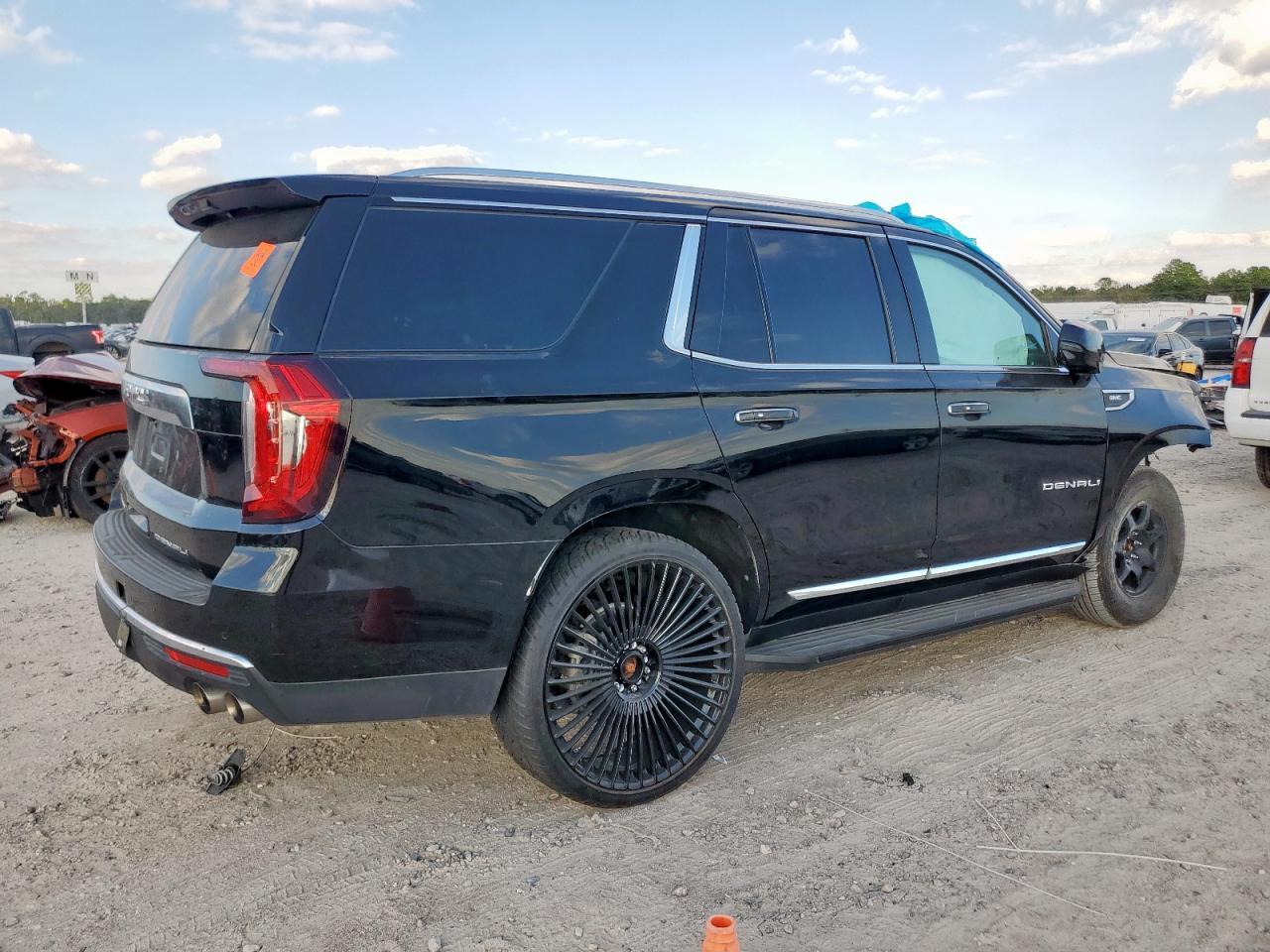 2021 GMC Yukon