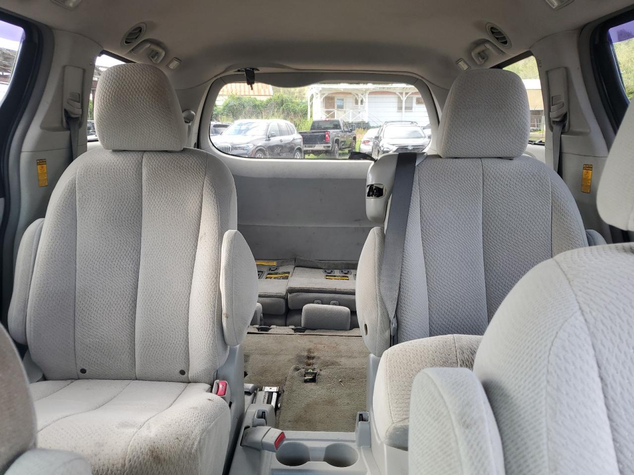 2014 TOYOTA SIENNA