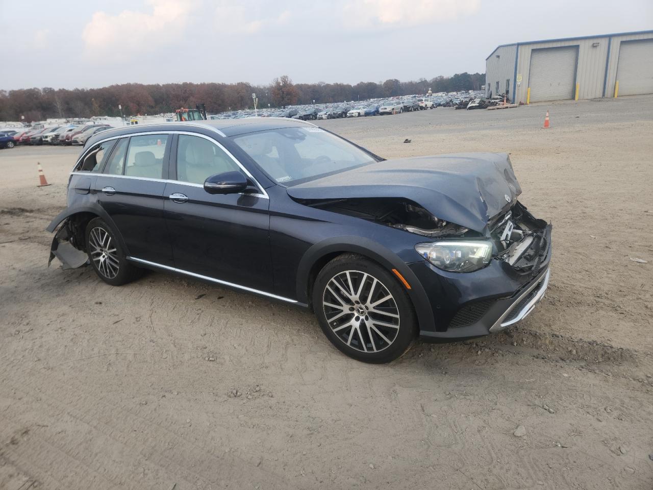 2022 MERCEDES-BENZ E-Class