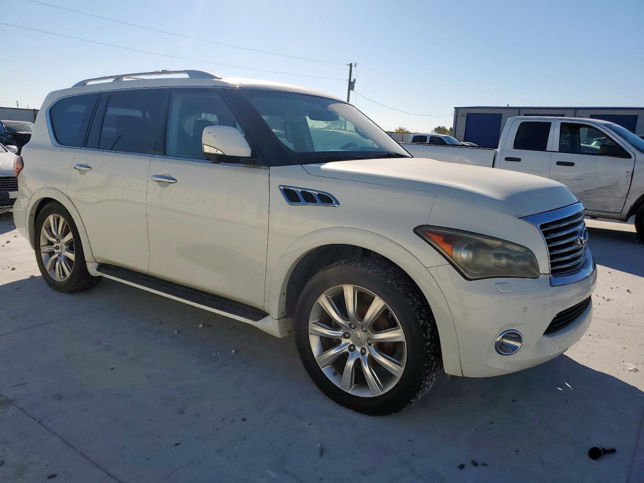 2011 INFINITI QX56