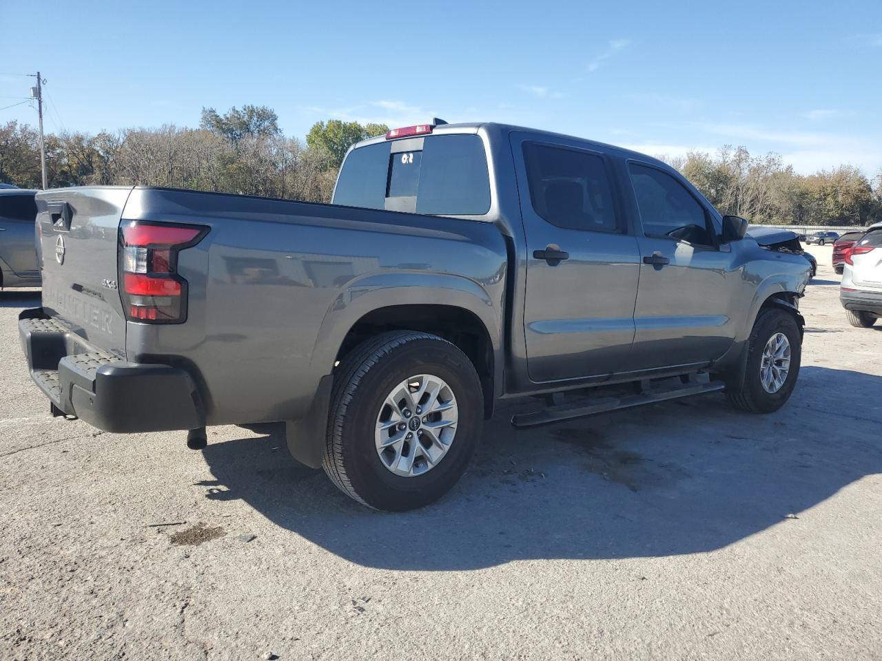 2025 NISSAN Frontier