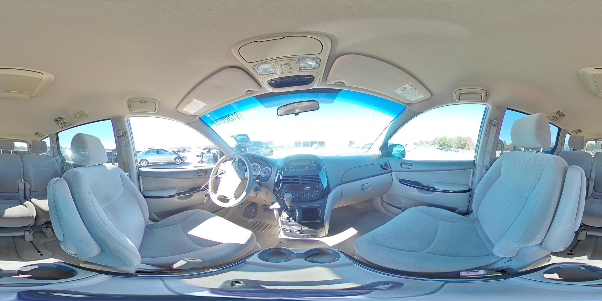2004 TOYOTA SIENNA