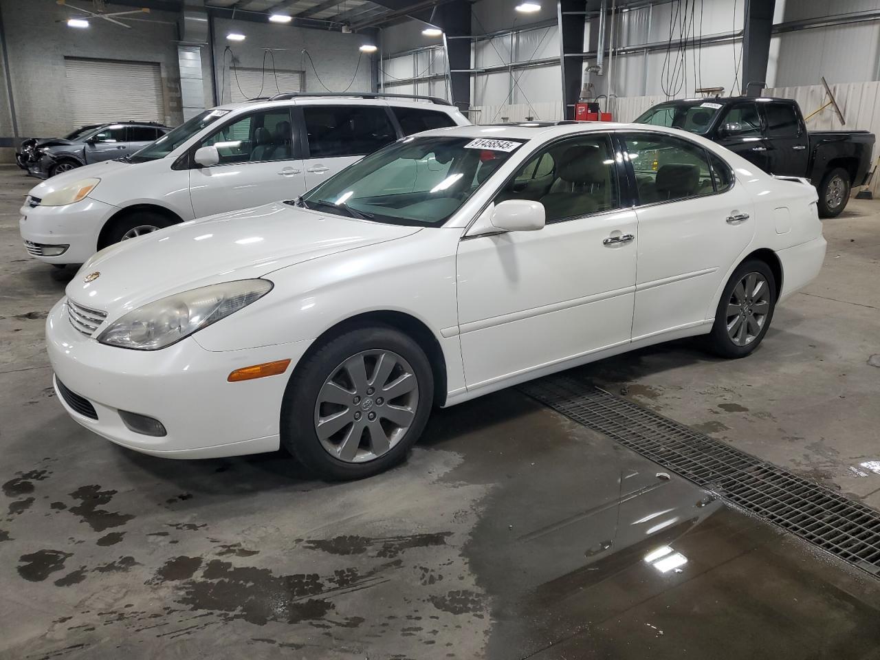 2004 LEXUS ES 330
