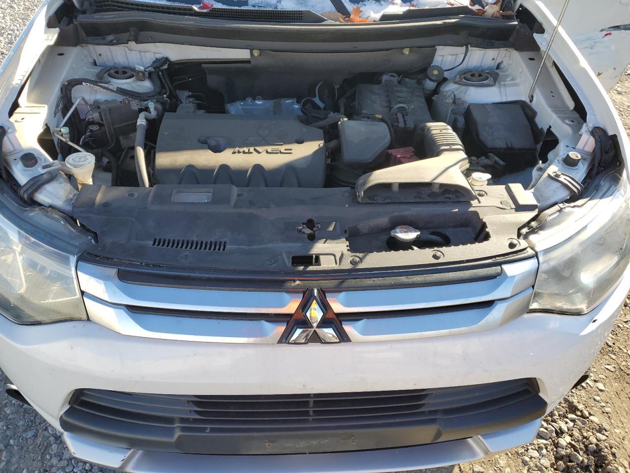2015 MITSUBISHI outlander
