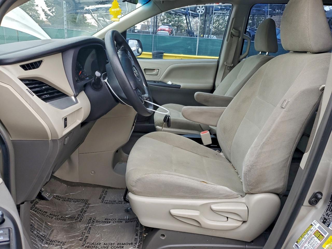 2015 TOYOTA SIENNA