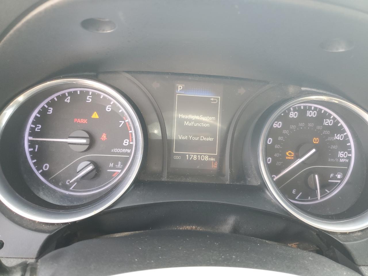 2018 TOYOTA CAMRY