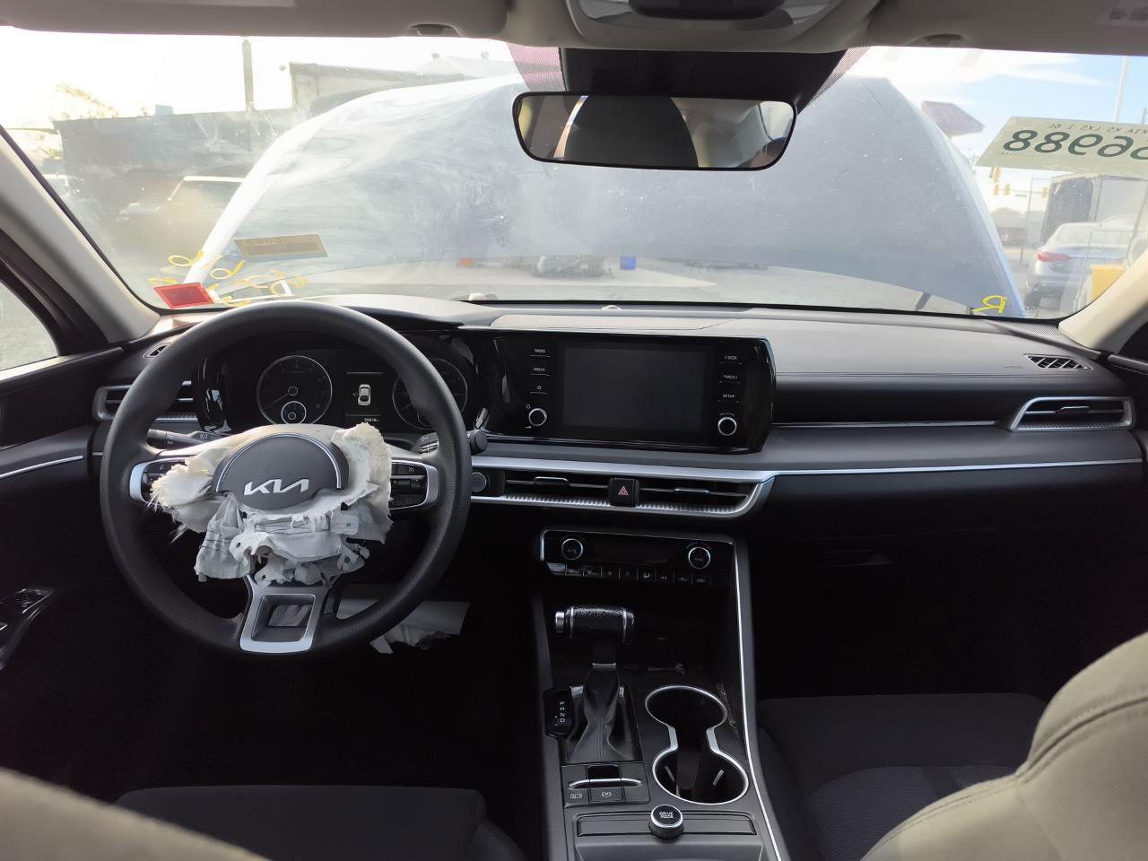 2022 KIA K5