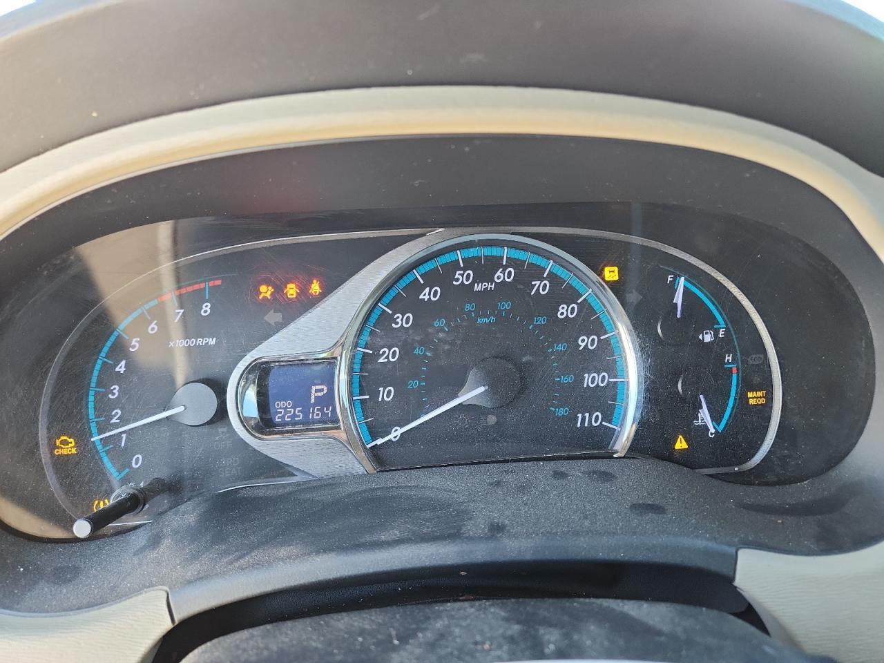 2011 TOYOTA SIENNA