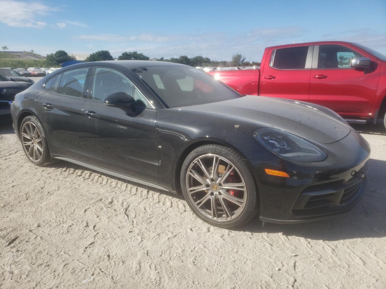 2020 PORSCHE Panamera