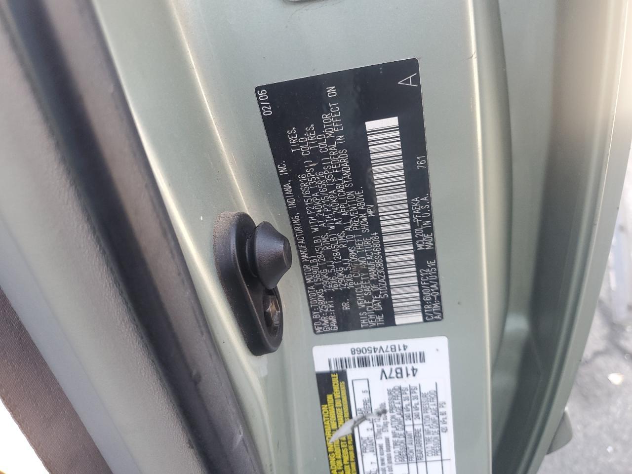 2006 TOYOTA SIENNA