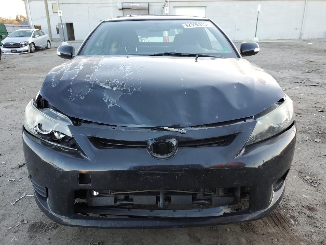 2011 TOYOTA SCION