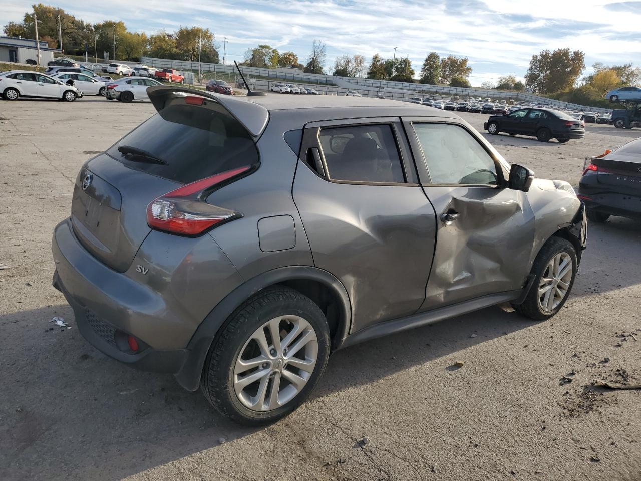 2015 NISSAN Juke