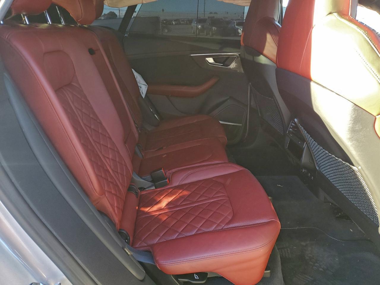 2021 AUDI SQ8