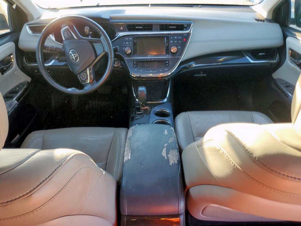 2013 TOYOTA Avalon
