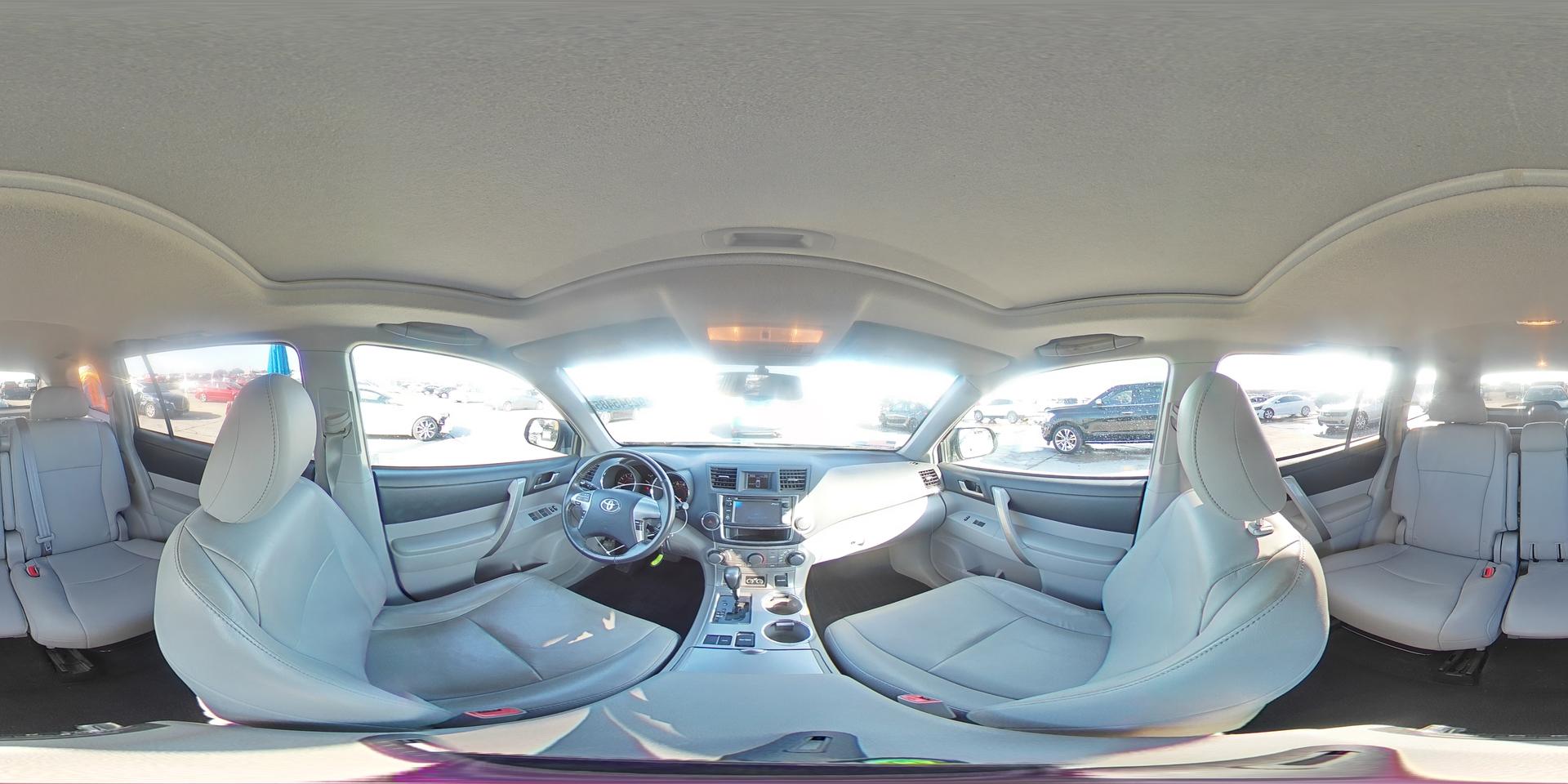 2013 TOYOTA HIGHLANDER