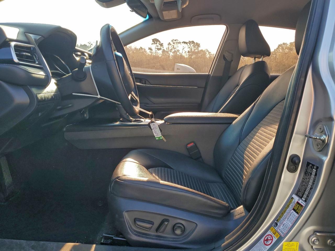 2018 TOYOTA CAMRY
