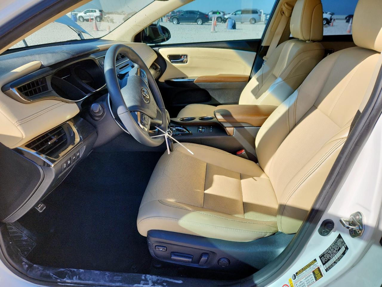 2016 TOYOTA Avalon