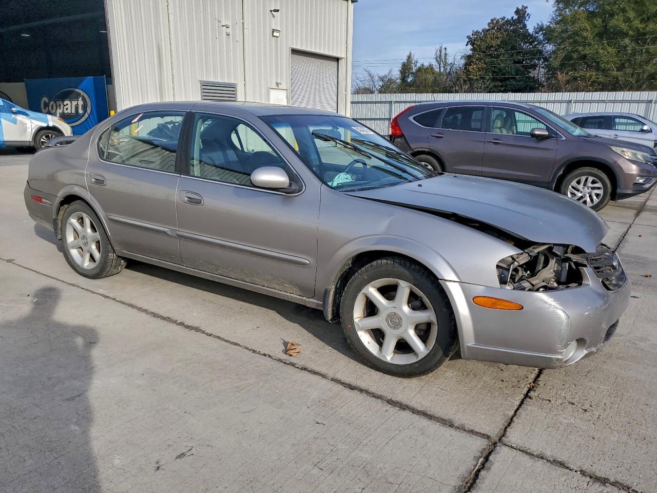 2001 NISSAN Maxima