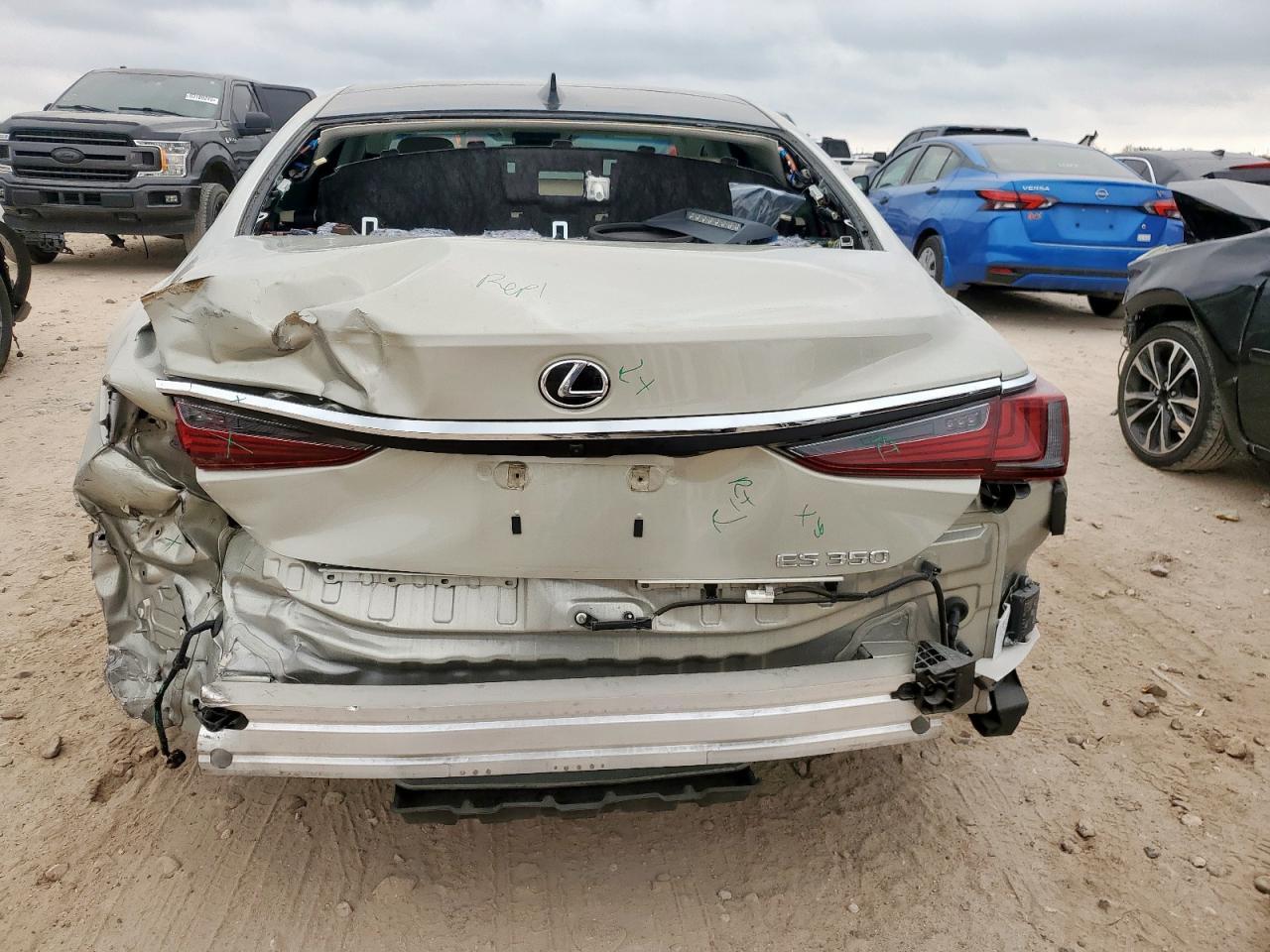 2022 LEXUS ES 350