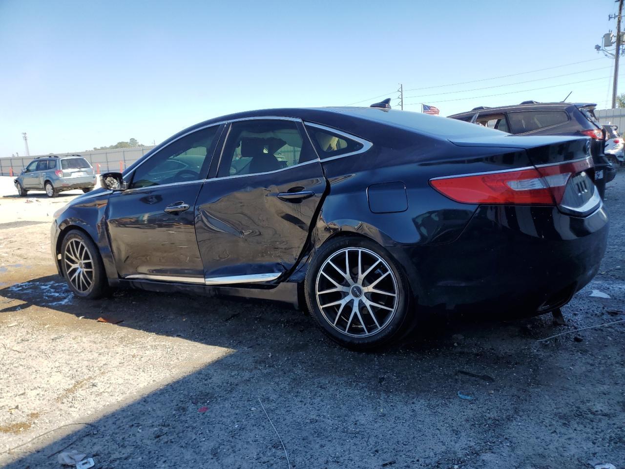2012 HYUNDAI Azera