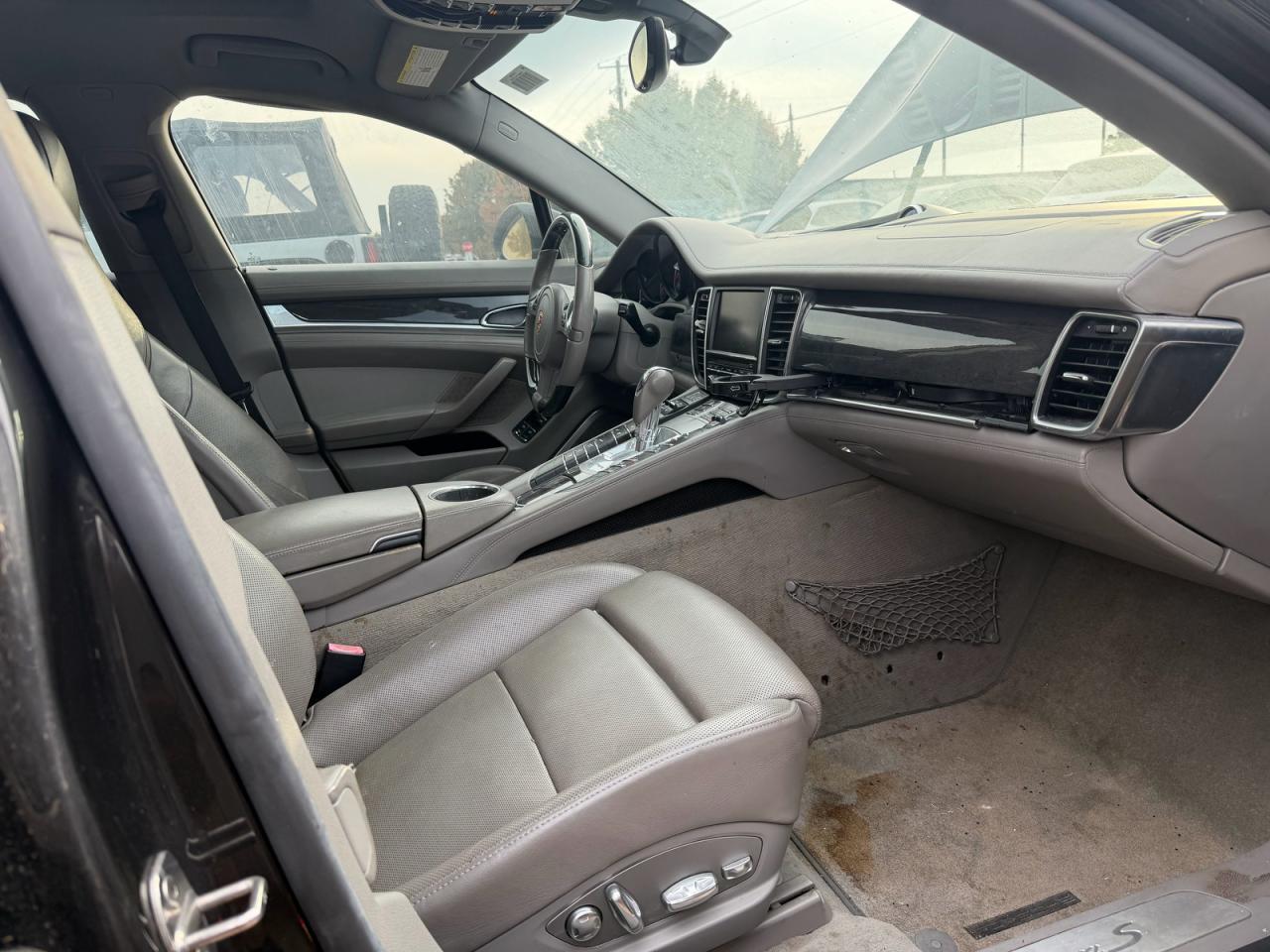 2010 PORSCHE Panamera