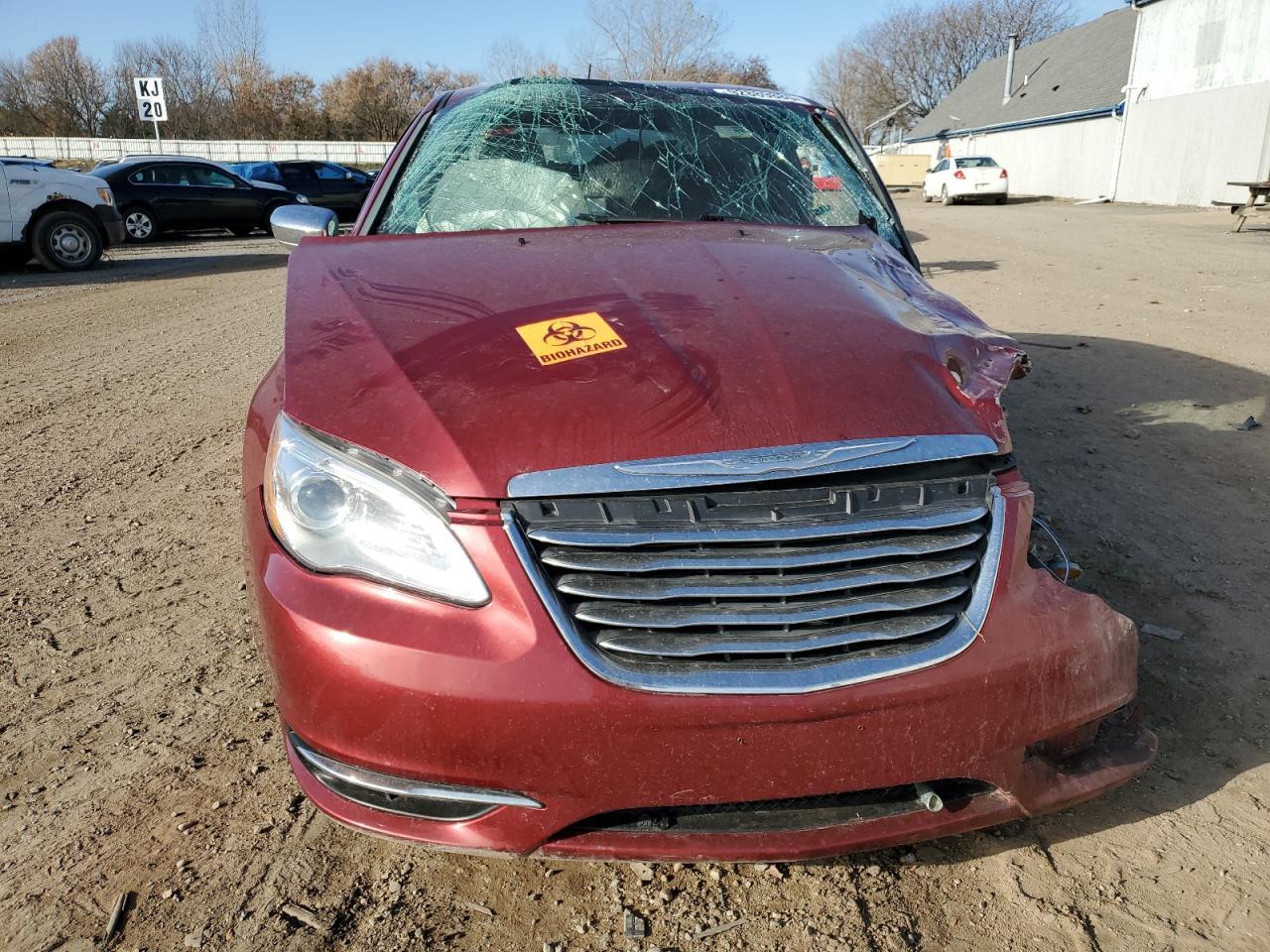 2013 CHRYSLER 200