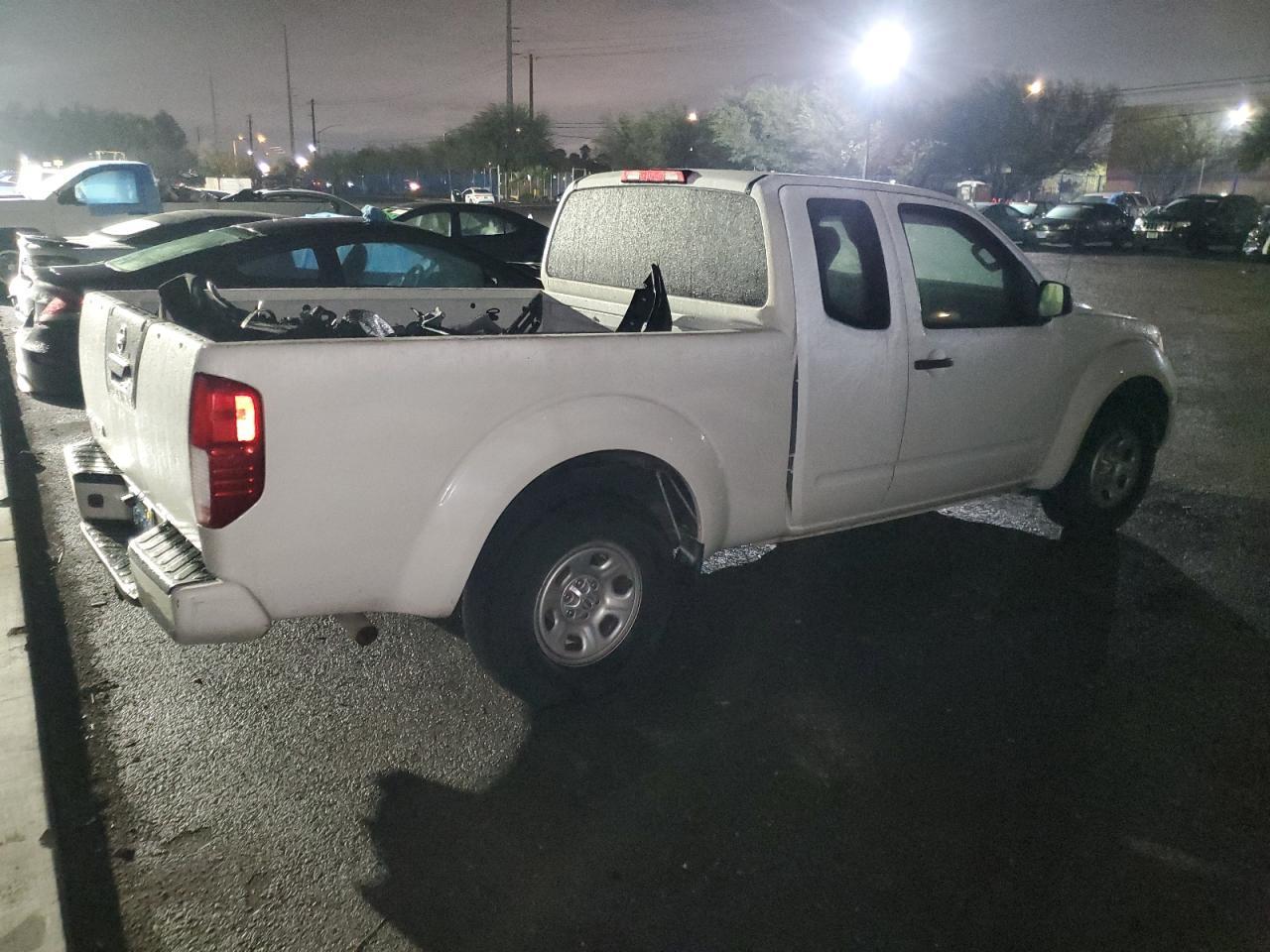 2017 NISSAN Frontier