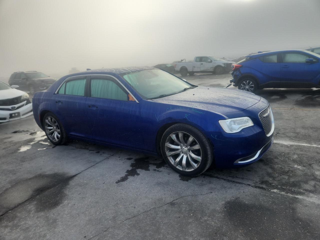 2019 CHRYSLER 300
