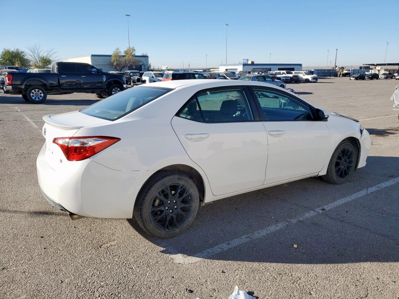 2016 TOYOTA COROLLA