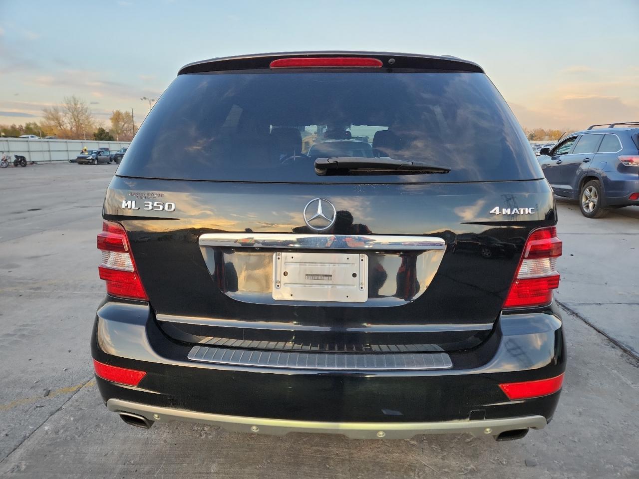 2011 MERCEDES-BENZ ML-Class