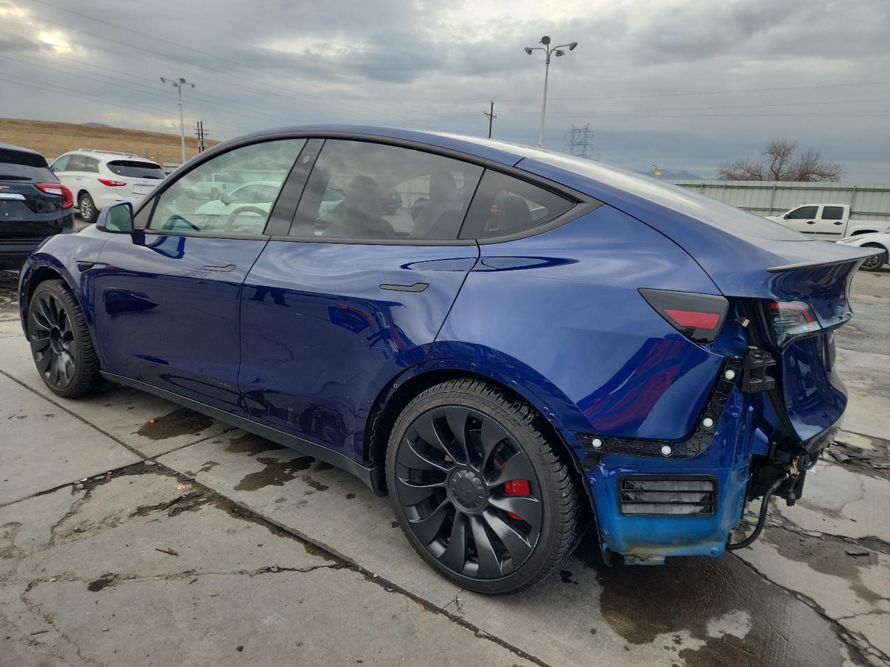 2022 TESLA MODEL Y