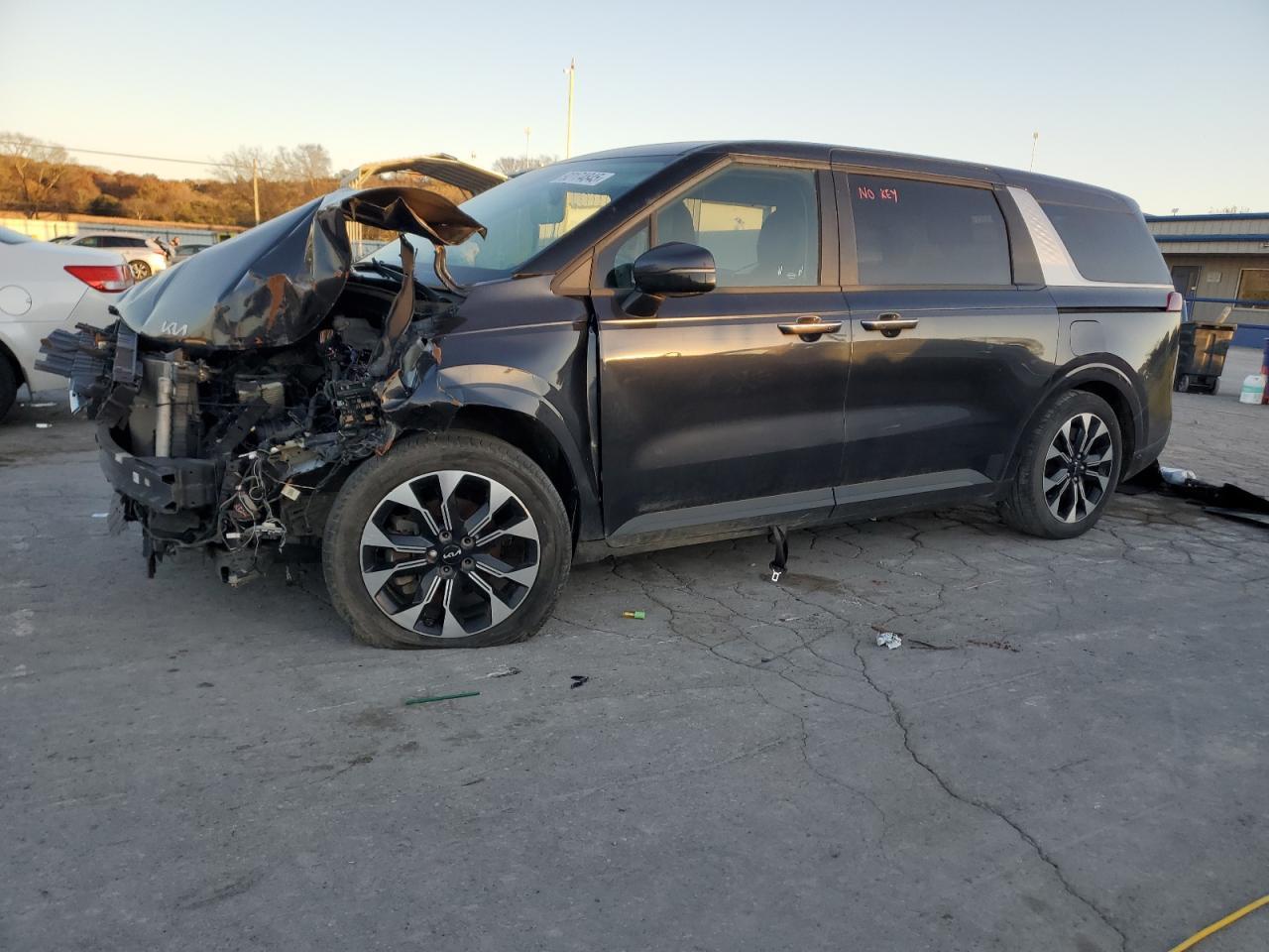 2022 KIA Carnival
